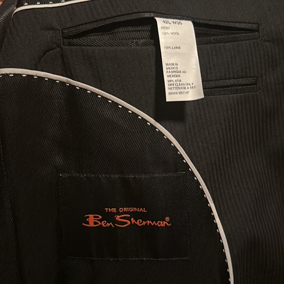 NWT Ben Sherman Men’s Suit (42L) - Picture 5 of 5